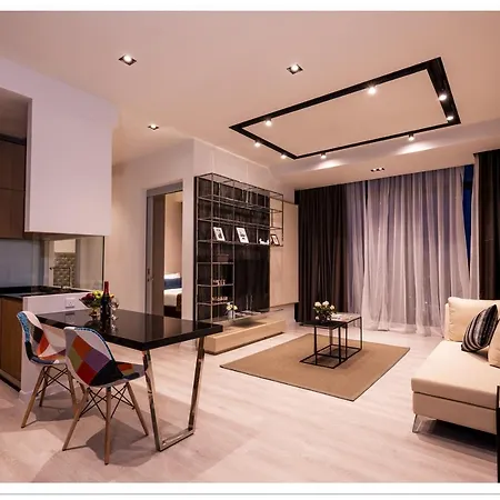 Expressionz Professional Suites By Mykey